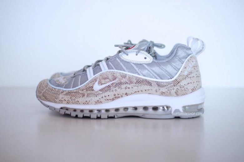 nike air max 98 Supreme