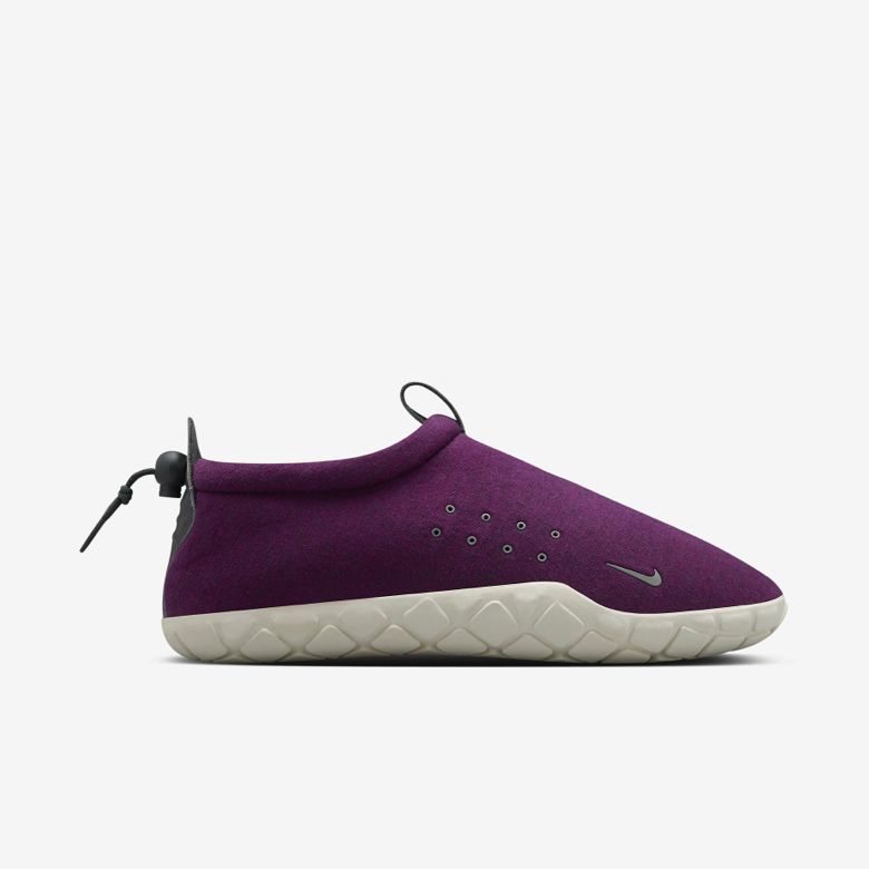 nike-air-moc-purple-fleece-1