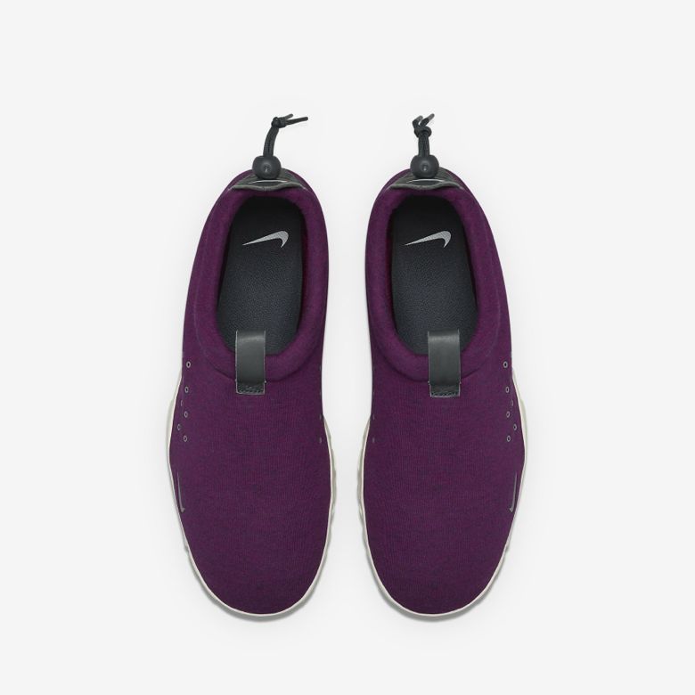 nike-air-moc-purple-fleece-2