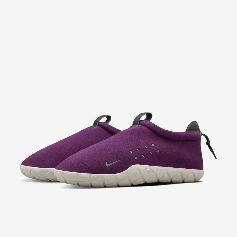 nike-air-moc-purple-fleece-3