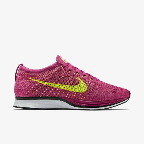 nike flyknit berry