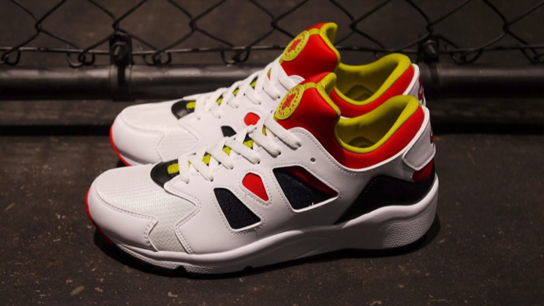 nike huarache international-10