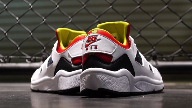 nike huarache international-6