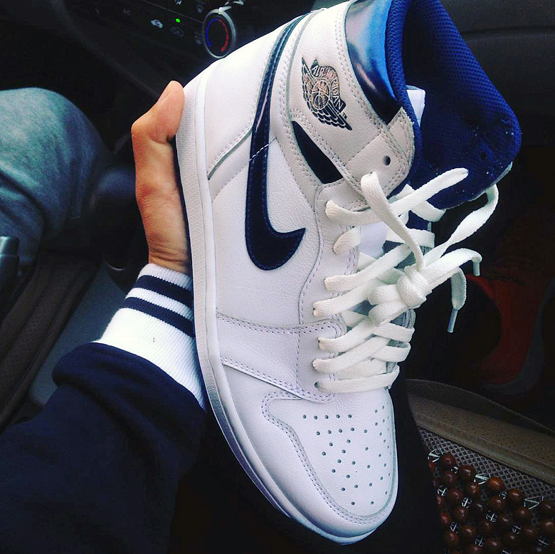 Air Jordan 1 Metallic Navy Sneakers