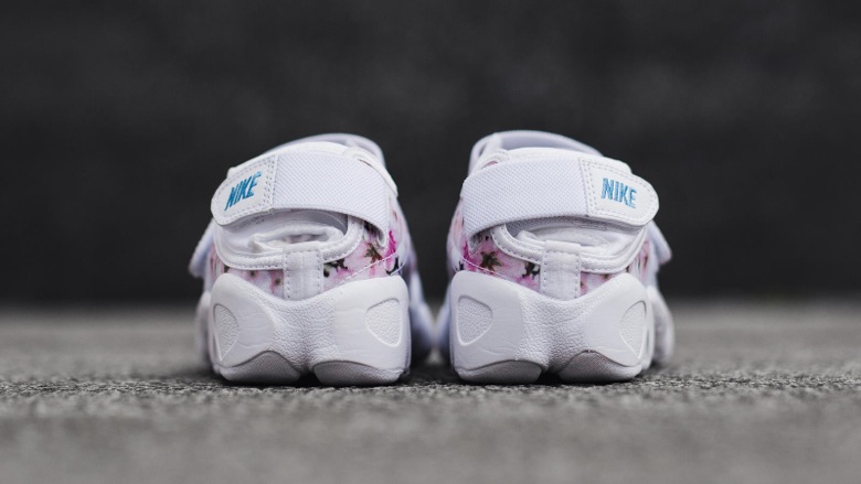 nike-air-rift-cherry-blossom-3