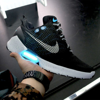 nike hyperadapt