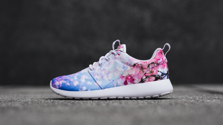 nike-roshe-cherry-blossom-1