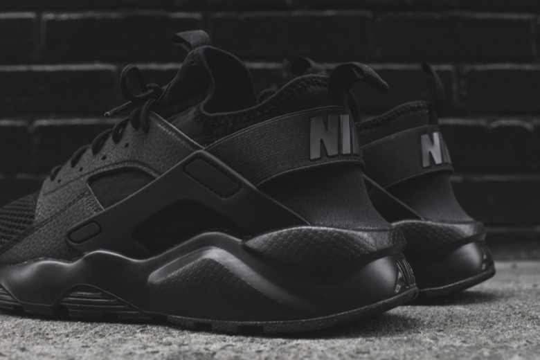 nike air huarache run ultra br triple black-1