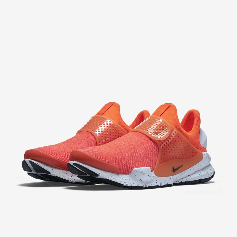 Nike-Sock-Dart-Total-Crimson-6