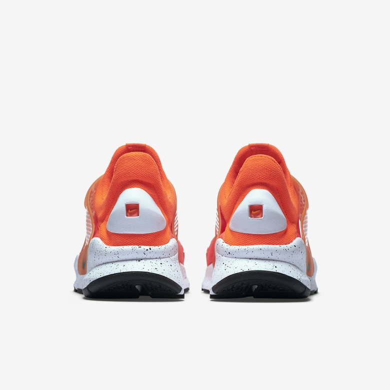 Nike-Sock-Dart-Total-Crimson-7