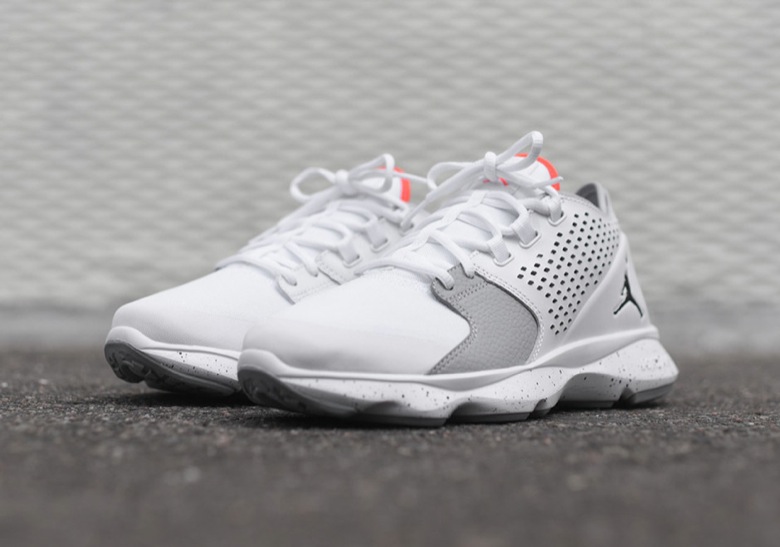 jordan flow trainer white infrared-4