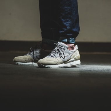 asics gel respector mooncrater