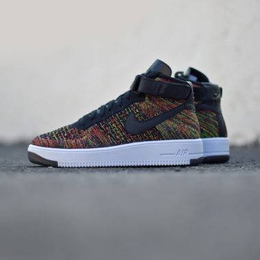 Nike Air Force 1 Flyknit - Sneakers.fr