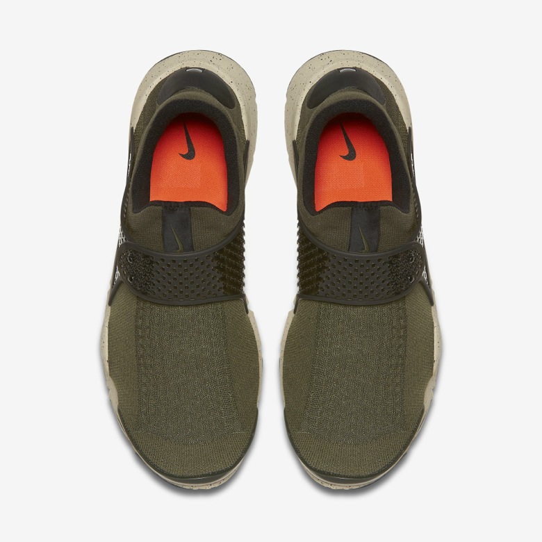 Nike-Sock-Dart-Cargo-Khaki-4