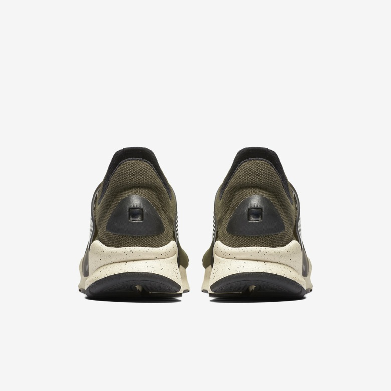 Nike-Sock-Dart-Cargo-Khaki-6