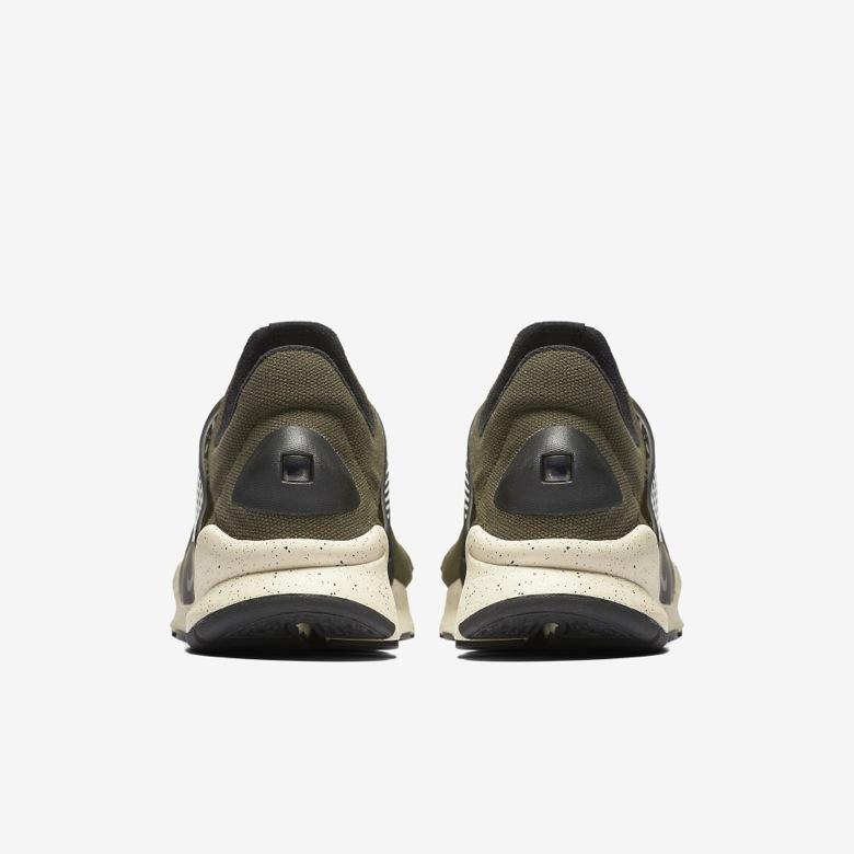 Nike-Sock-Dart-Cargo-Khaki-6