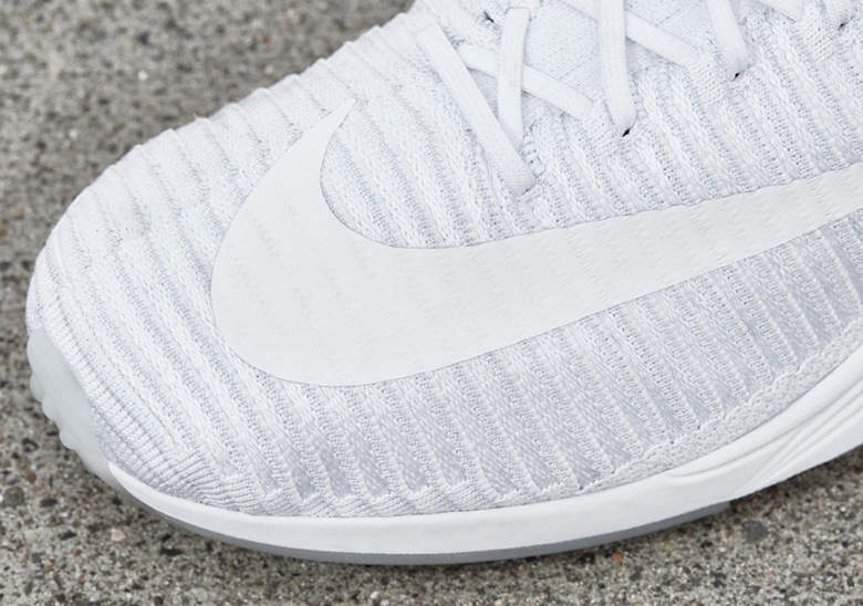 Nike-Zoom-Mercurial-Flyknit-Triple-White-3