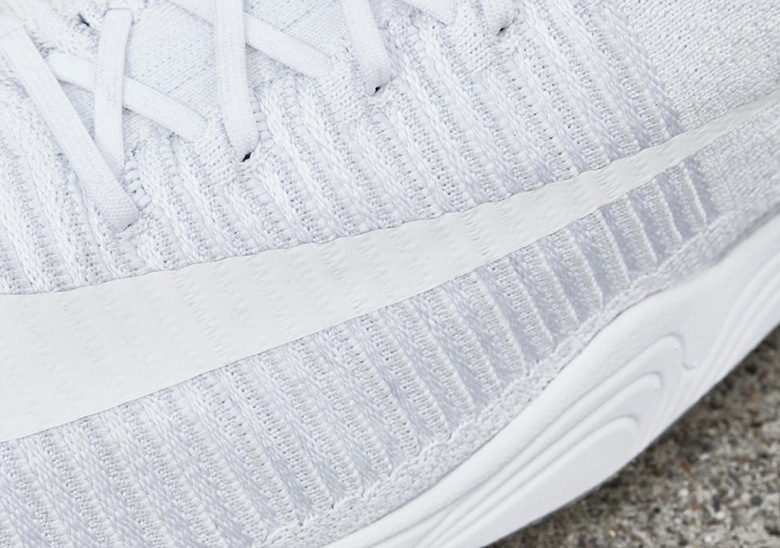 Nike-Zoom-Mercurial-Flyknit-Triple-White-4