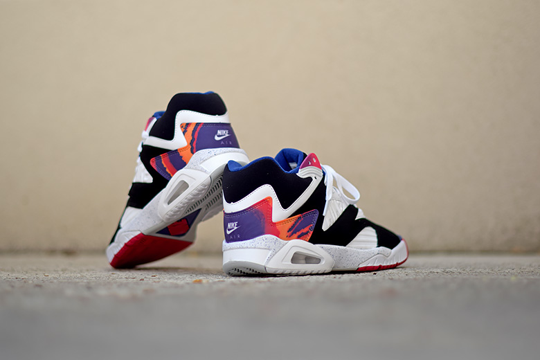 nike-air-tech-challenge-4-01