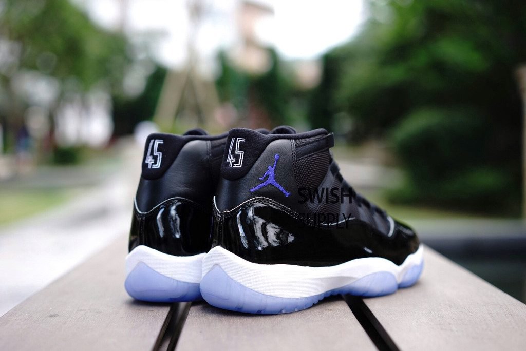 La Air Jordan XI Space Jam sortira le 10 décembre 2016 - Sneakers.fr