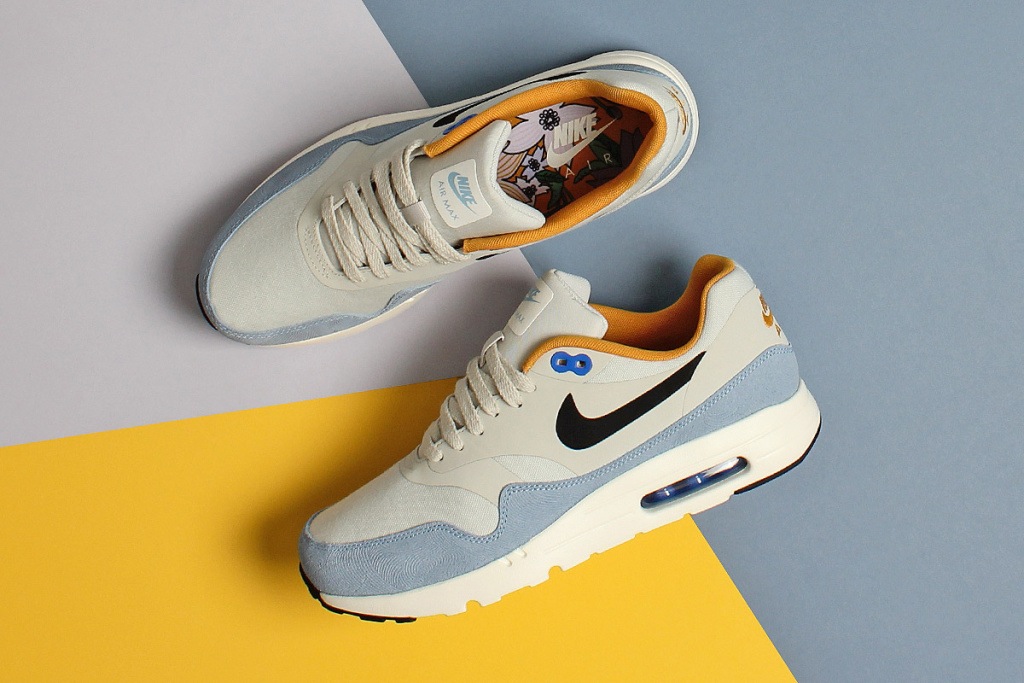 nike-air-max-1-ultra-essential-bluecap-1