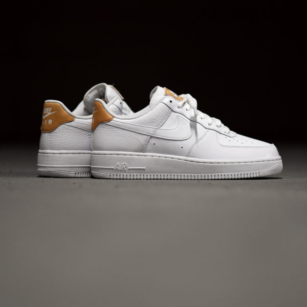 air force 1 lv8 utility blanche