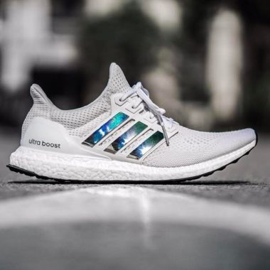 adidas ultra boost 3.0 iridescent