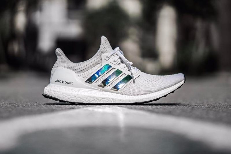 adidas ultra boost 3.0 iridescent