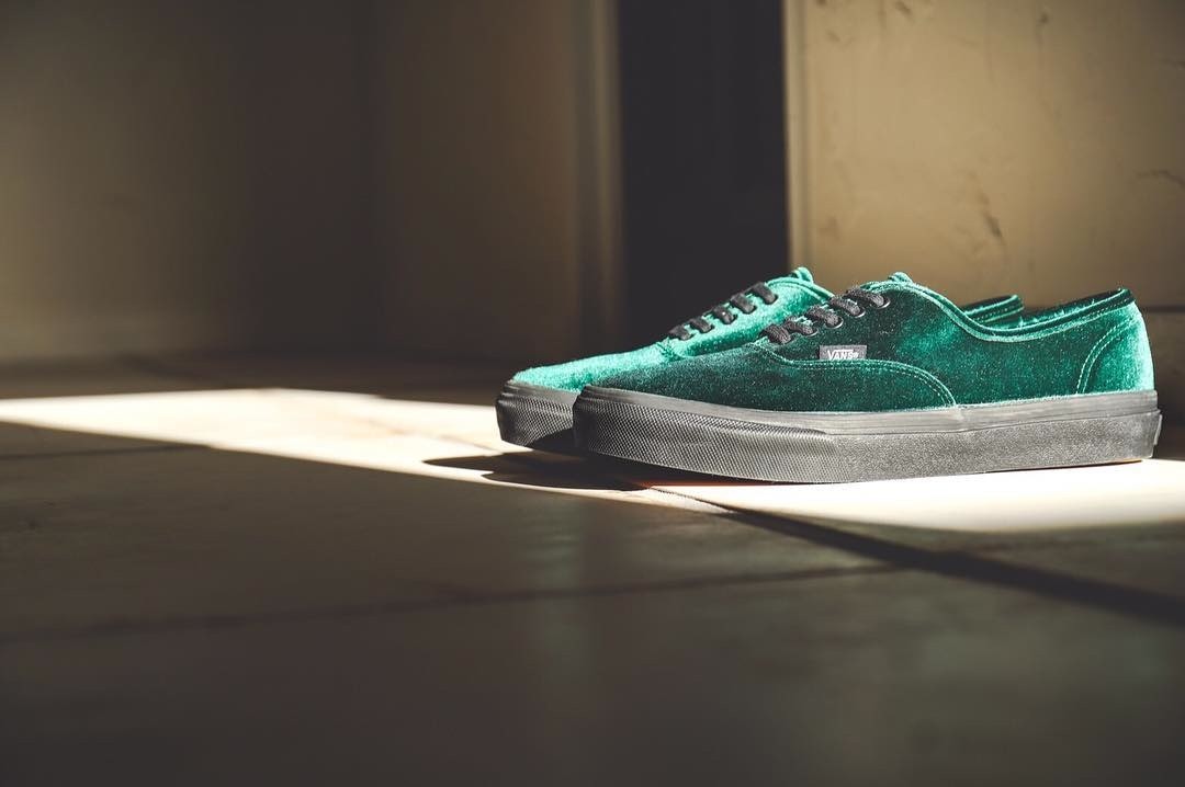 Vans Authentic Velvet par Billy's - Sneakers.fr