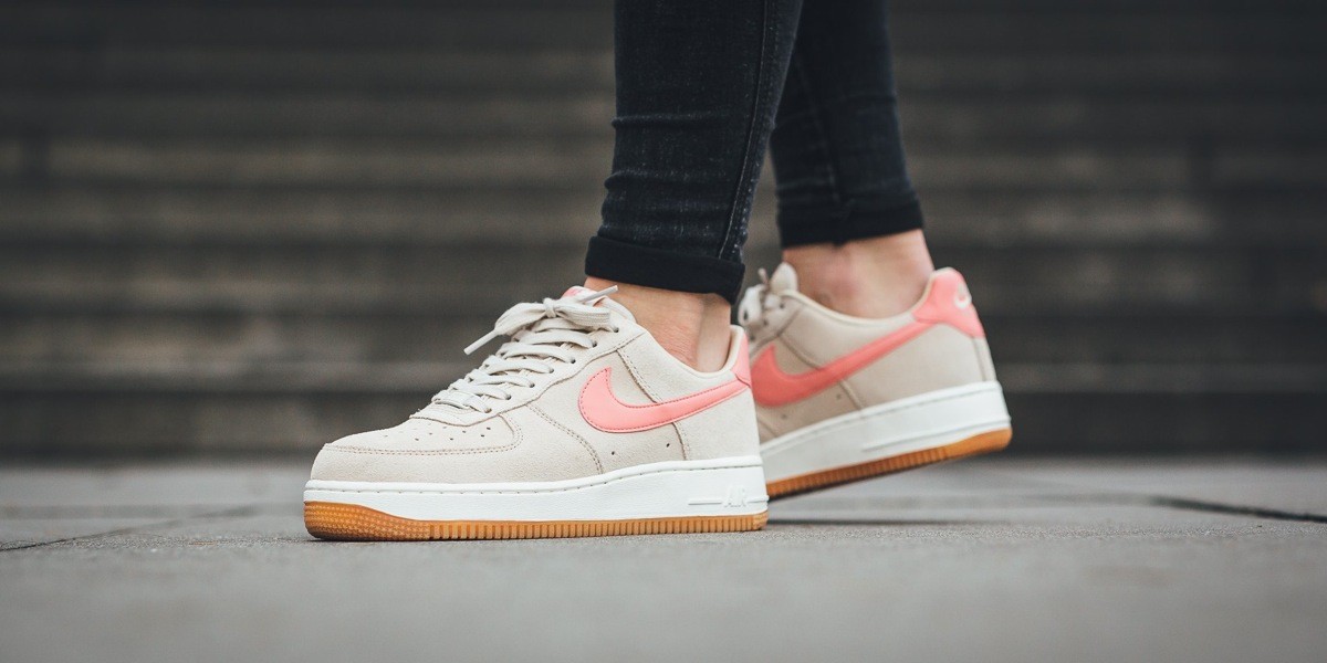nike-w-air-force-1-07-oatmeal-1