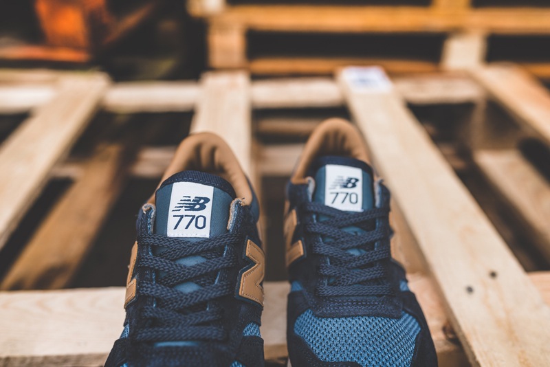 New balance 770 marine top