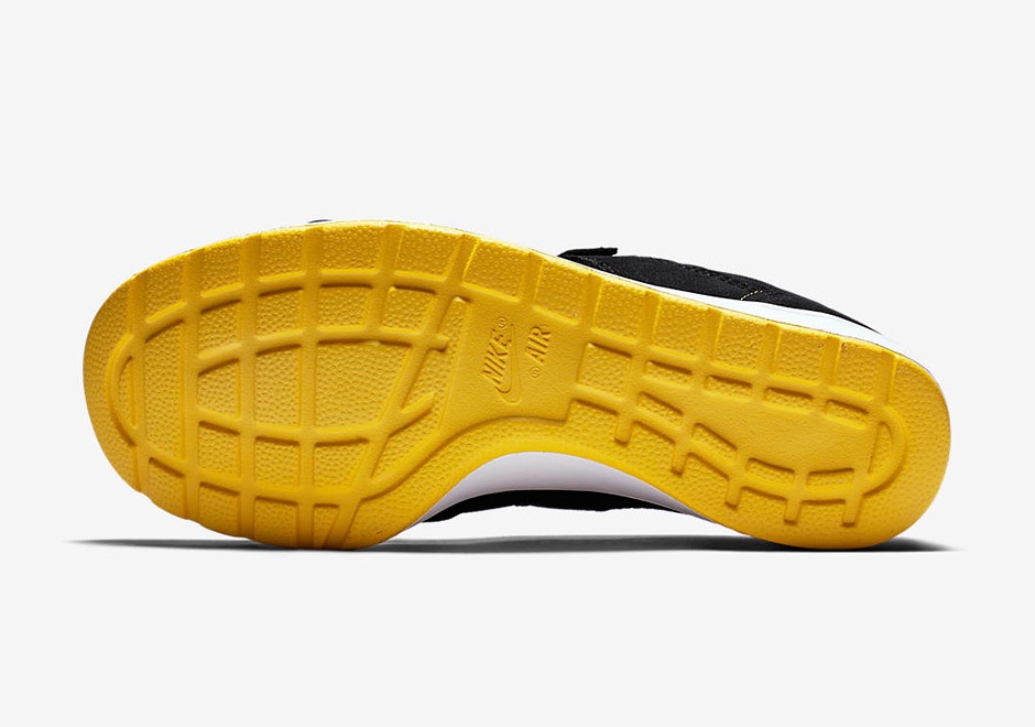 Nike sock hotsell racer og