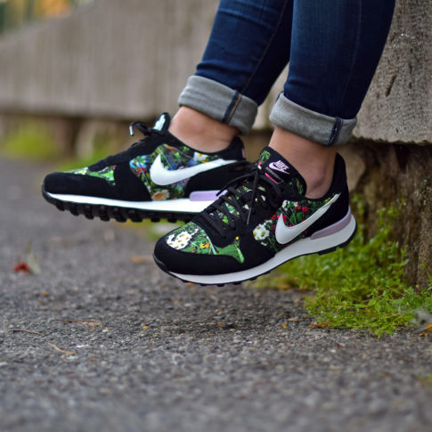 nike black floral sneakers