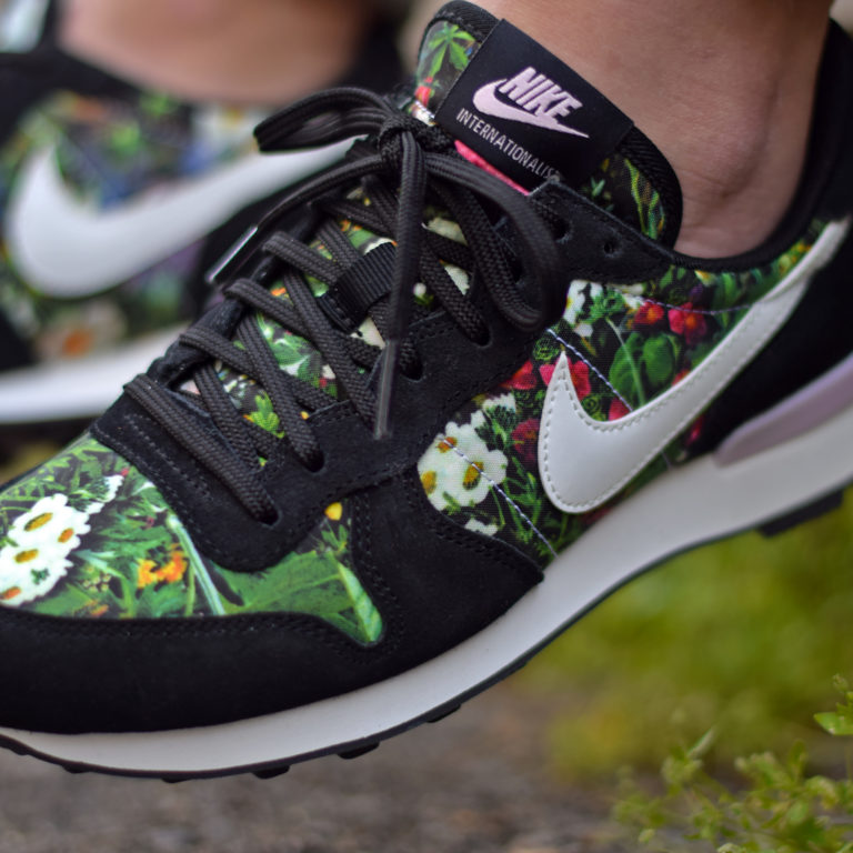 nike black floral sneakers