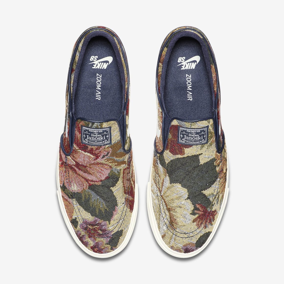 Nike skateboarding deals slip on