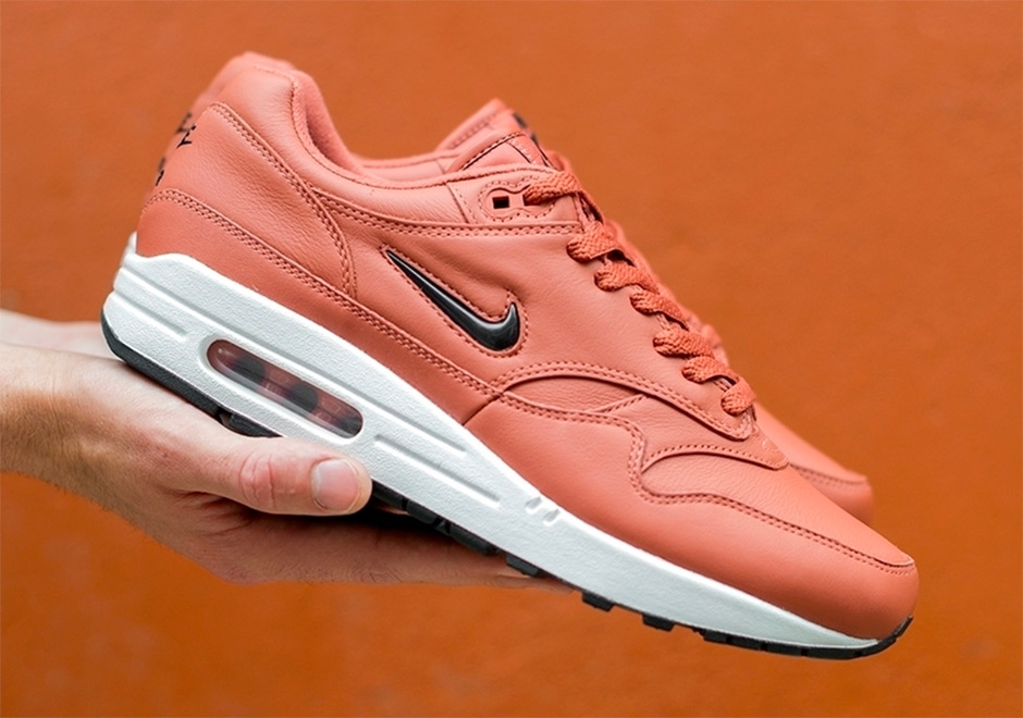 Air max 1 sales jewel dusty peach