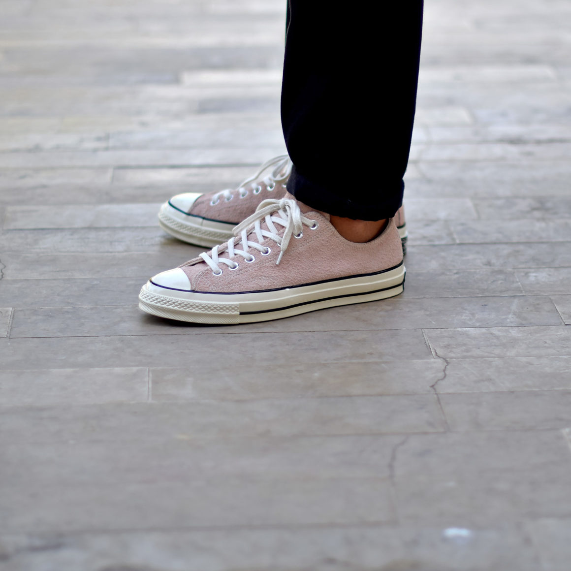 Dust clearance pink converse