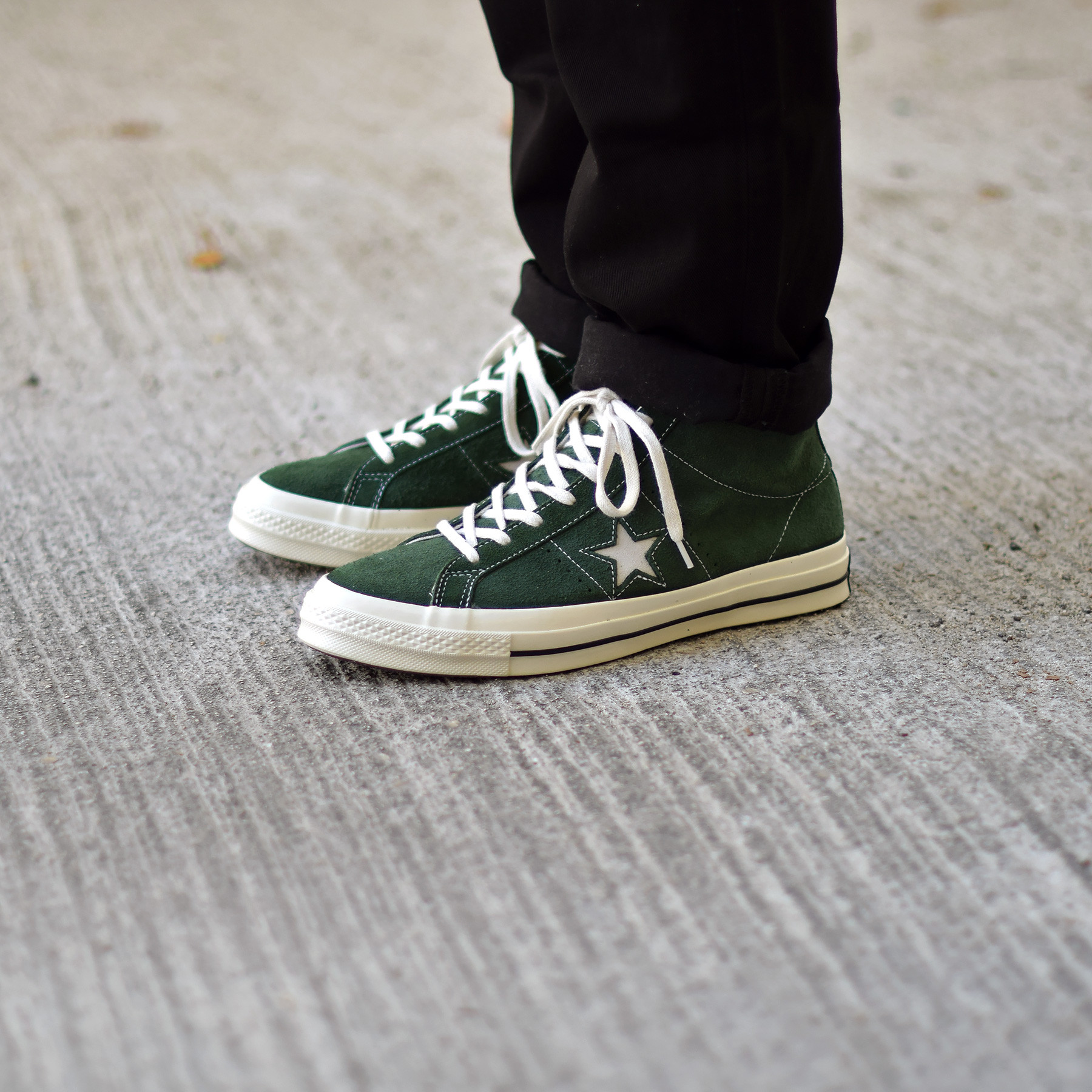 converse chuck taylor mid cut