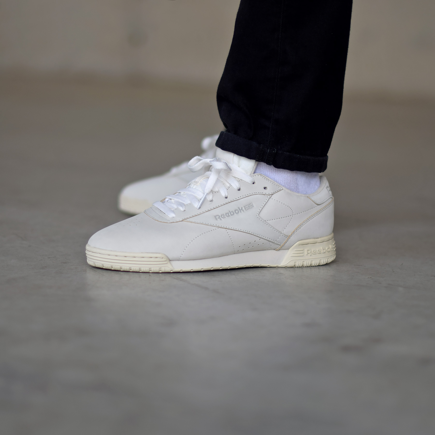 reebok exofit lo clean trainers in white