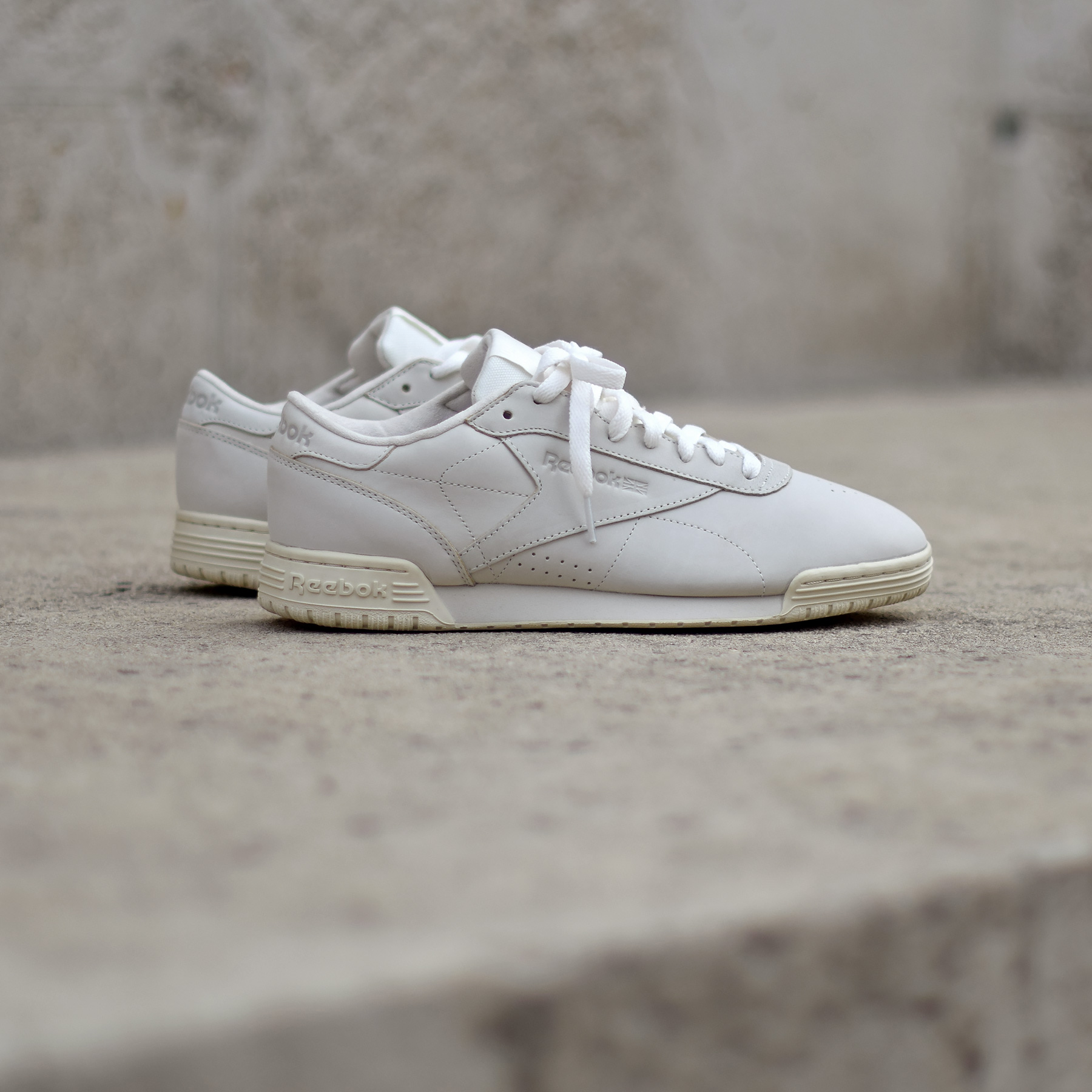 reebok exofit lo clean vintage chalk