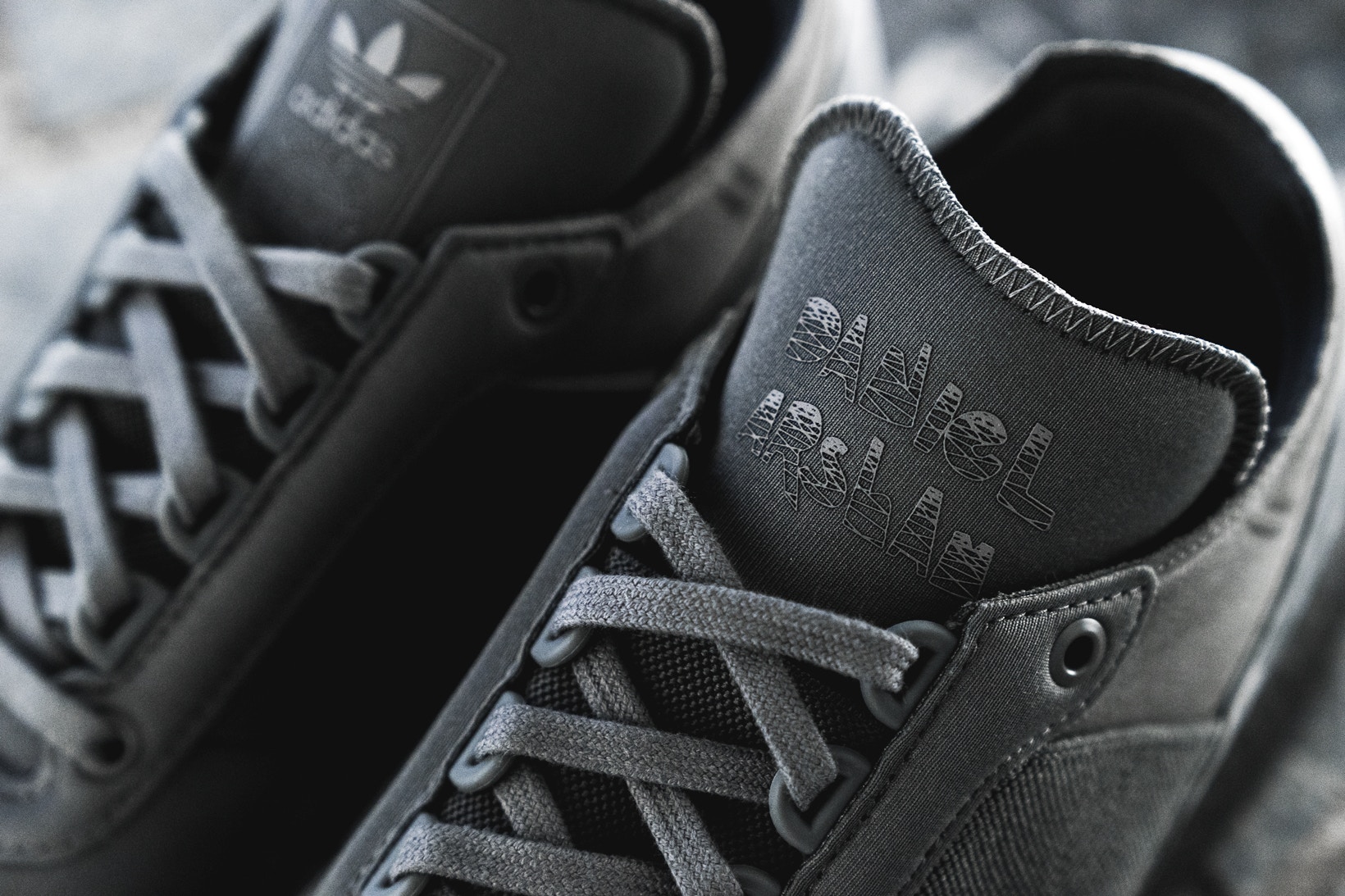 Daniel Arsham x adidas New York Present - Sneakers.fr