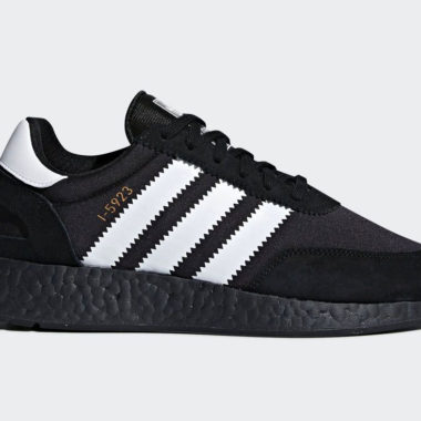 adidas iniki triple black