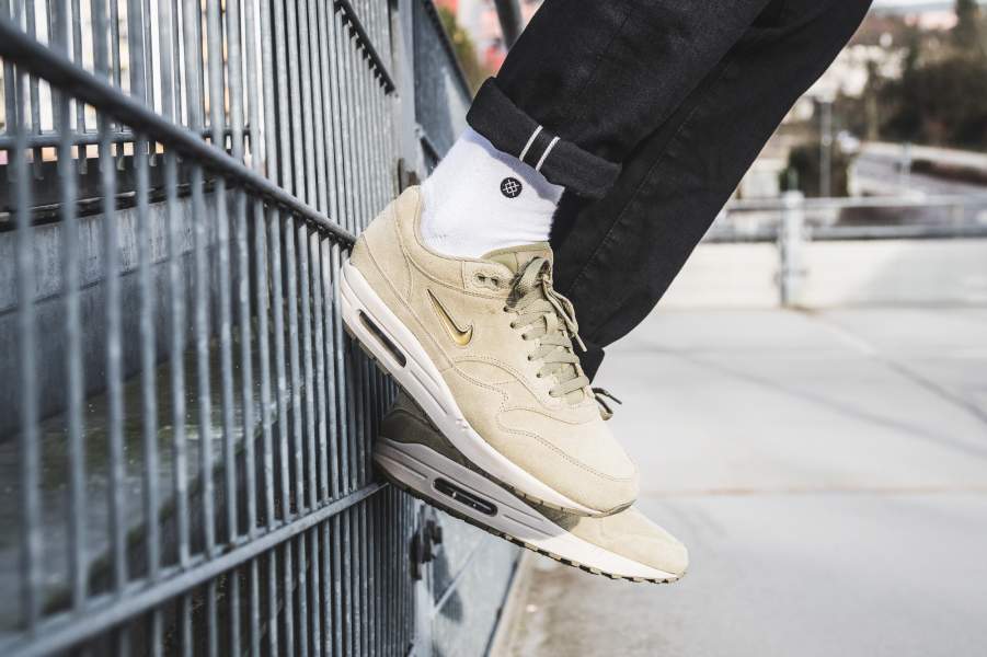 Nike air max 1 premium sc jewel neutral olive on sale