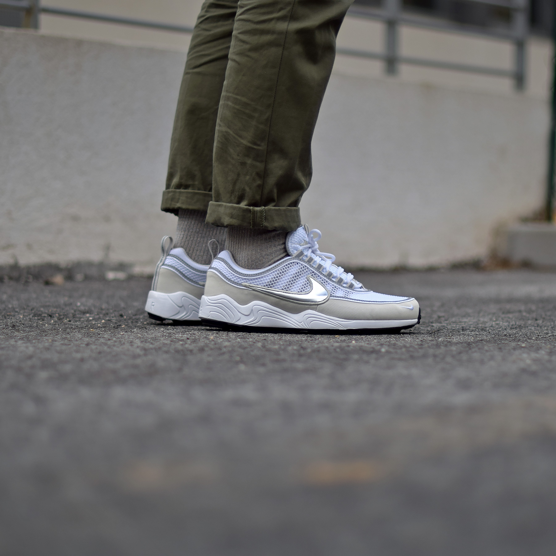 Spiridon white discount