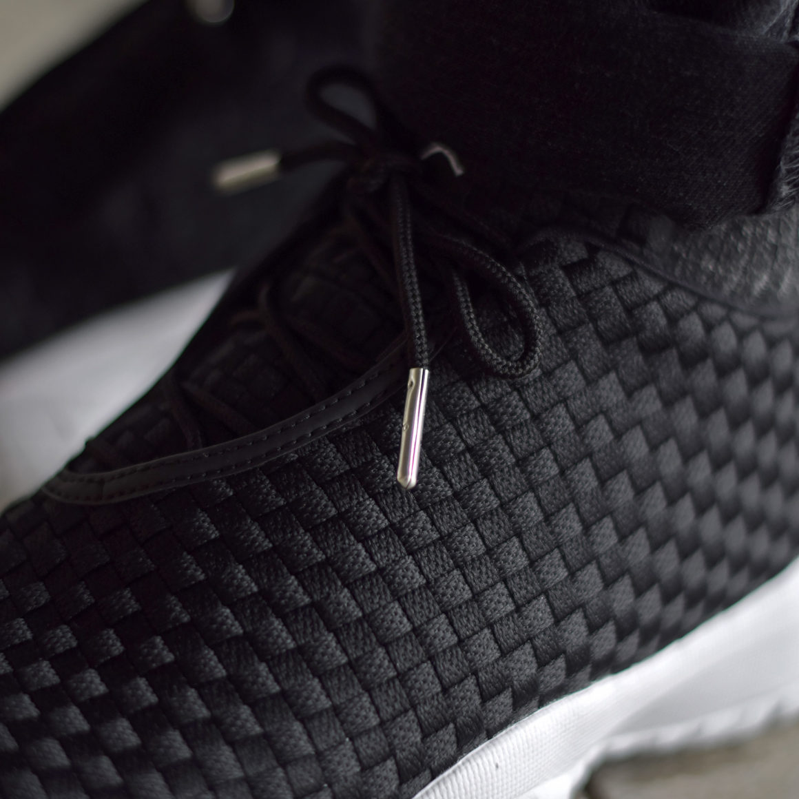 jordan future low black and white