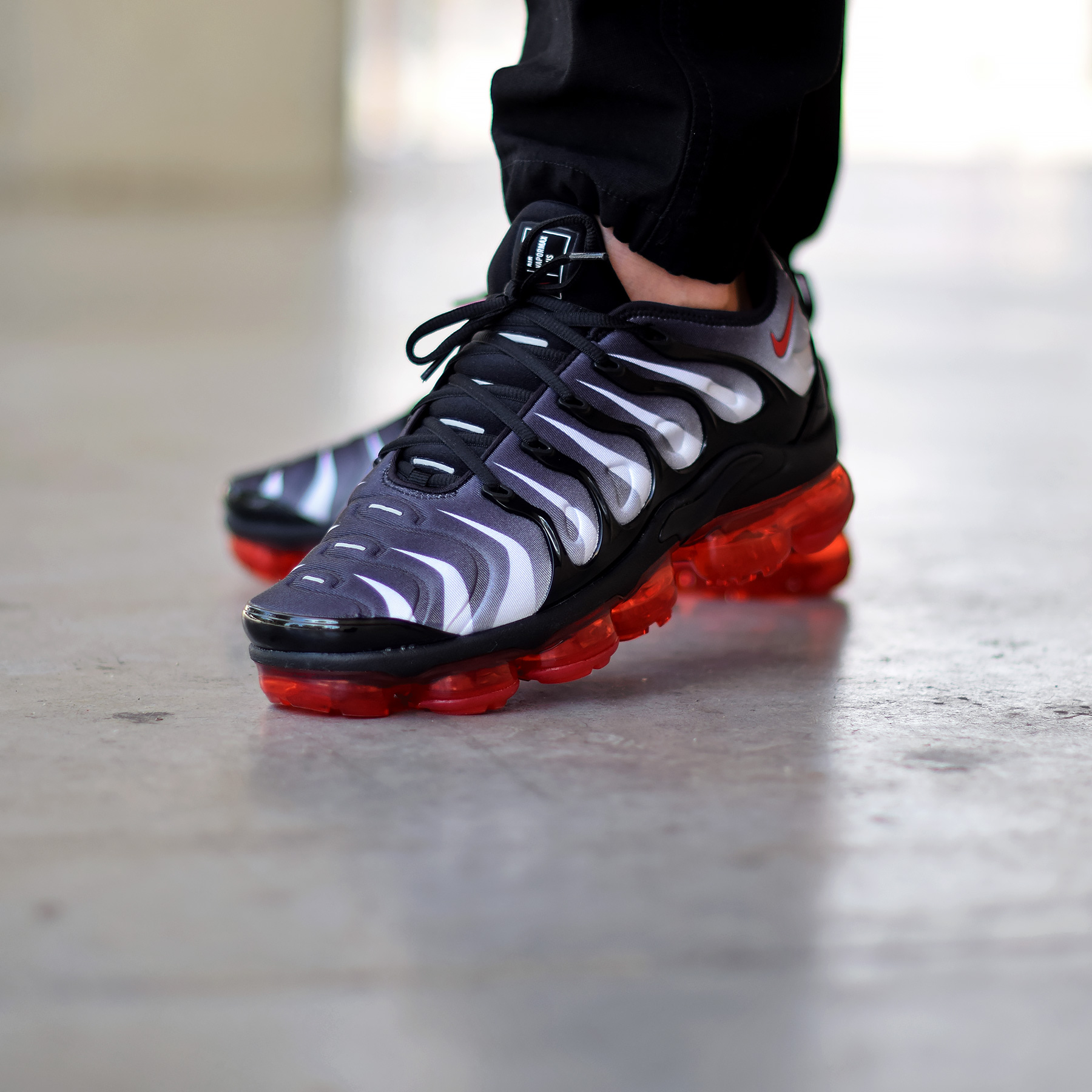 vm vapormax plus