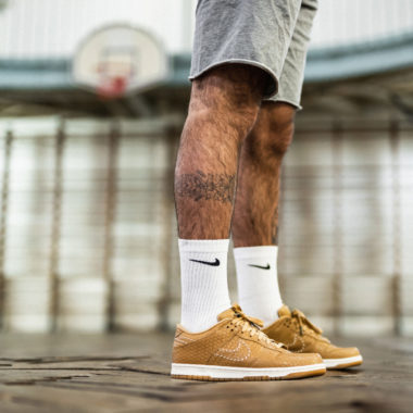 Nike-Dunk-QS-Paris-3