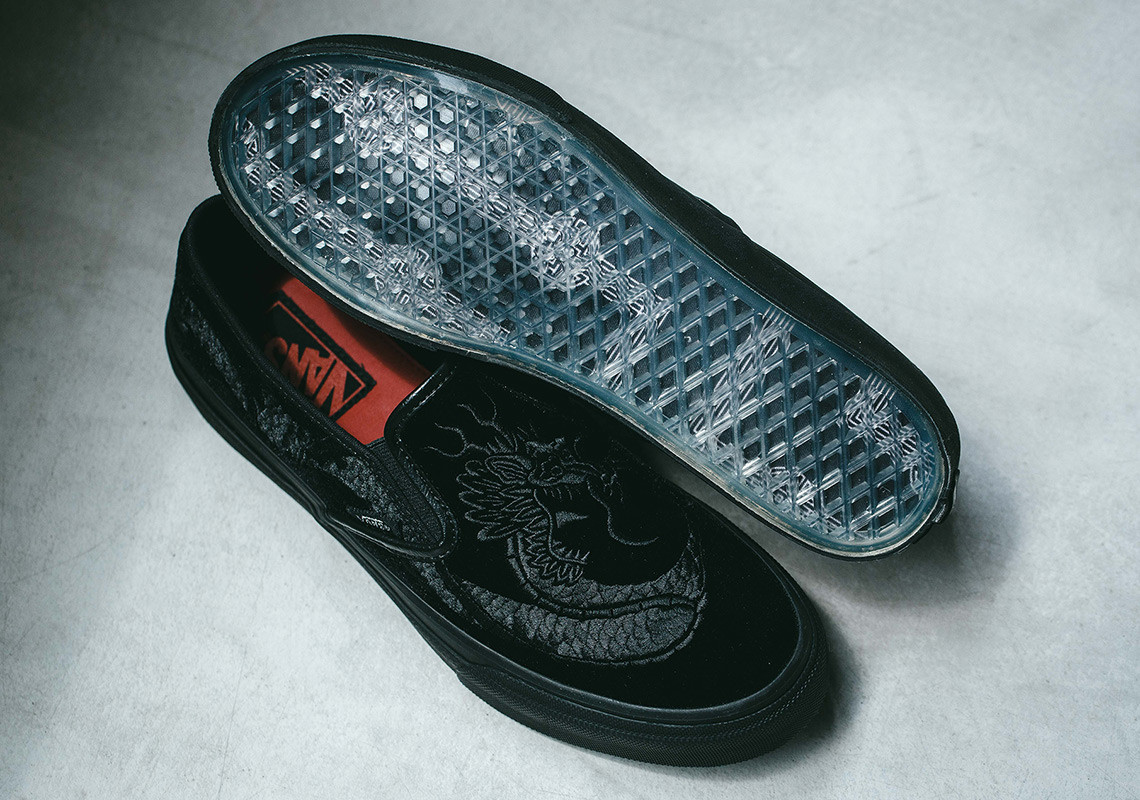 vans slip on deluxe dragon