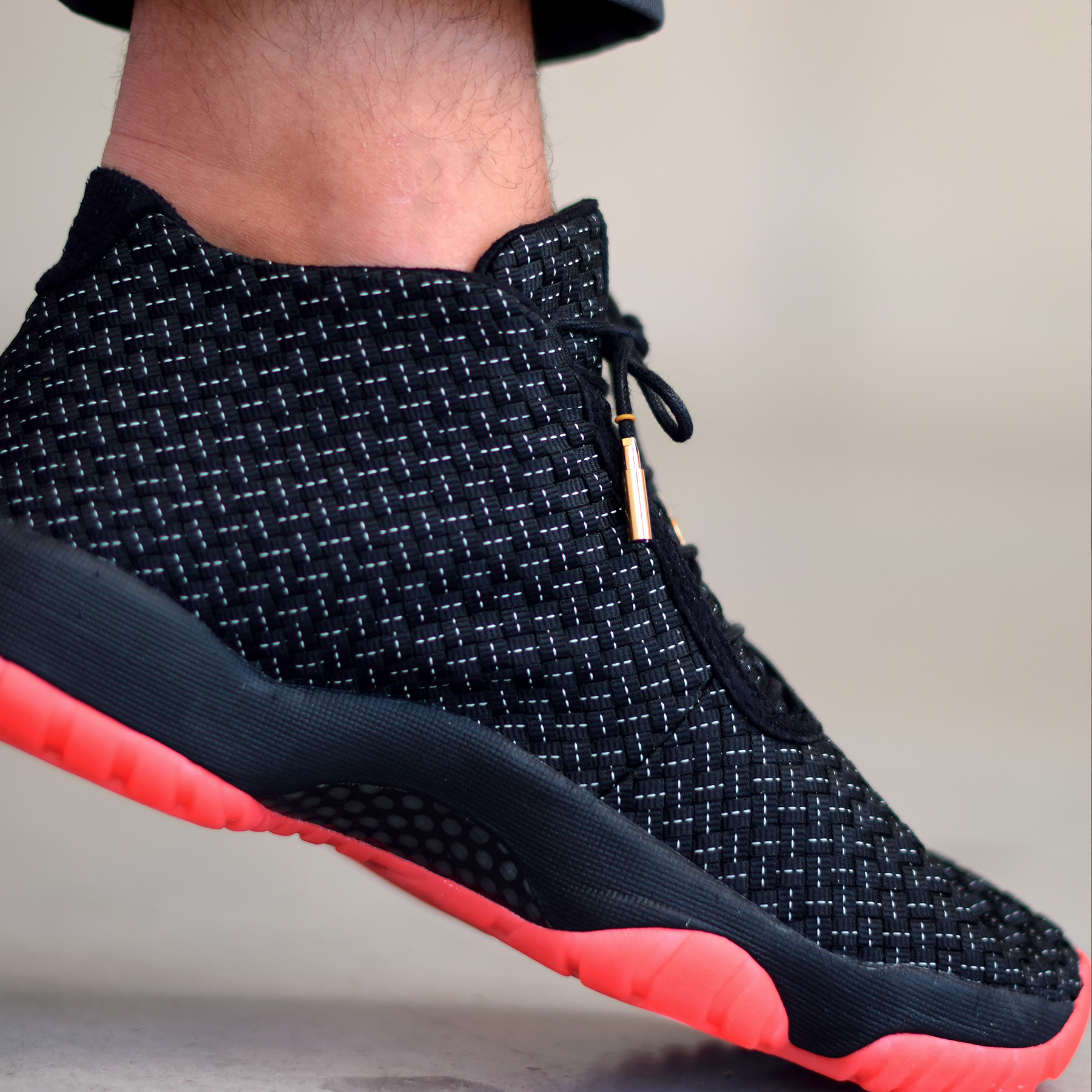 jordan future noir et bleu