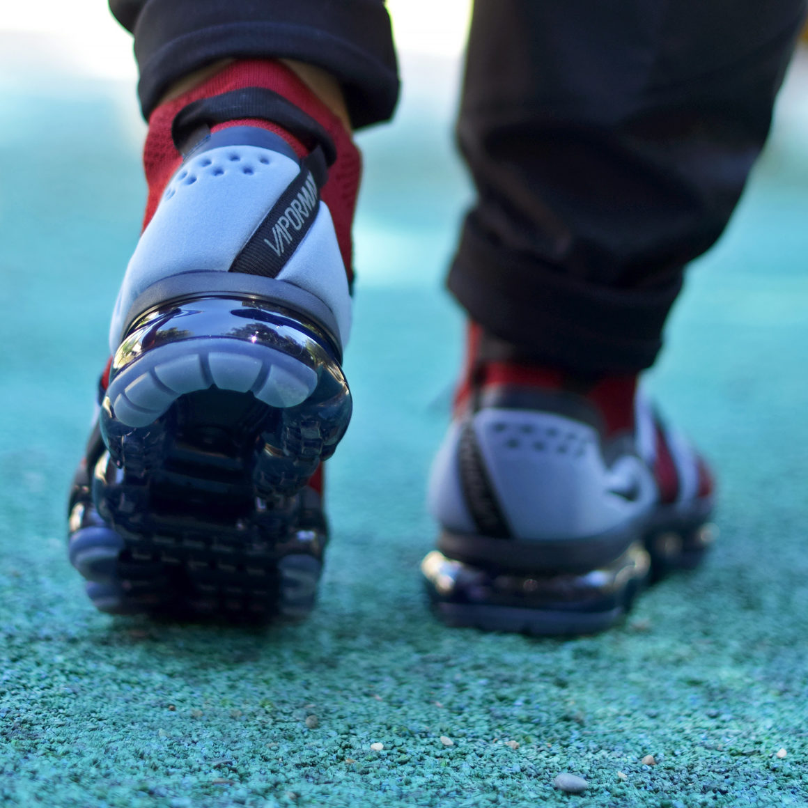 Air vapormax flyknit clearance utility team red